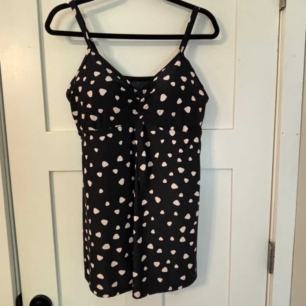 MeetCurve Black White Polka Dot One-piece Bathing Suit Ruched V-Neck Plus 2XL